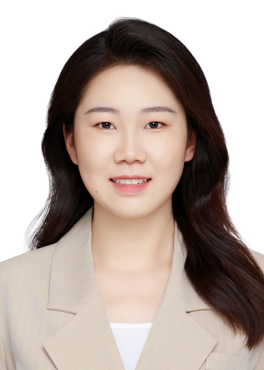 Lei Hou / 侯蕾